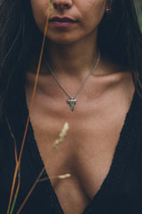 Small Sharks Tooth Necklace (Polished Silver)
