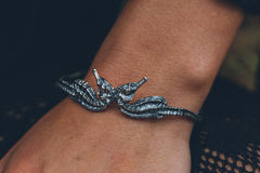 Conjoined Seahorse Bangle (Blackened Silver)