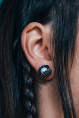 Clam shell pearl earrings ~ (blackened silver)
