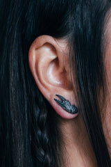 Crab claw earrings ~ (blackened silver)