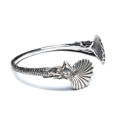 Angitia Shell Cuff Bangle (Blackened Silver)
