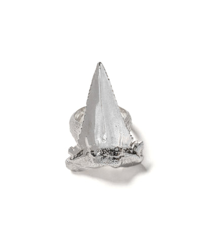 Large sharks tooth ring ~ (polished silver)