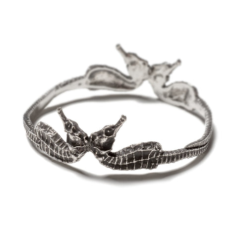 Conjoined Seahorse Bangle (Blackened Silver)