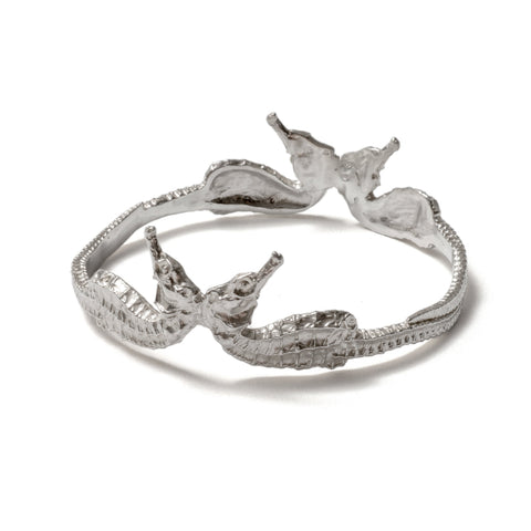 Conjoined Seahorse Bangle (Polished Silver)