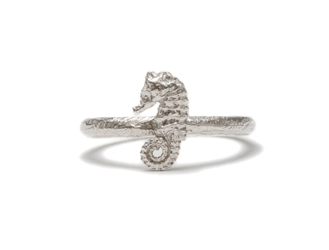 Seahorse stacking ring ~ (polished silver)