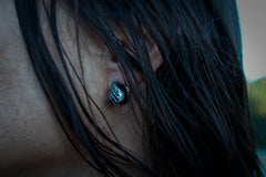 Clam shell pearl earrings ~ (blackened silver)