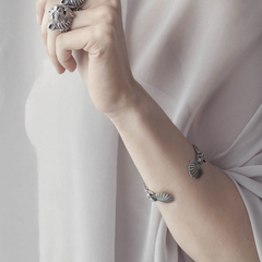 Angitia Shell Cuff Bangle (Blackened Silver)